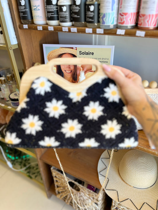 Mini sac crochet & bois – Fleur bohème