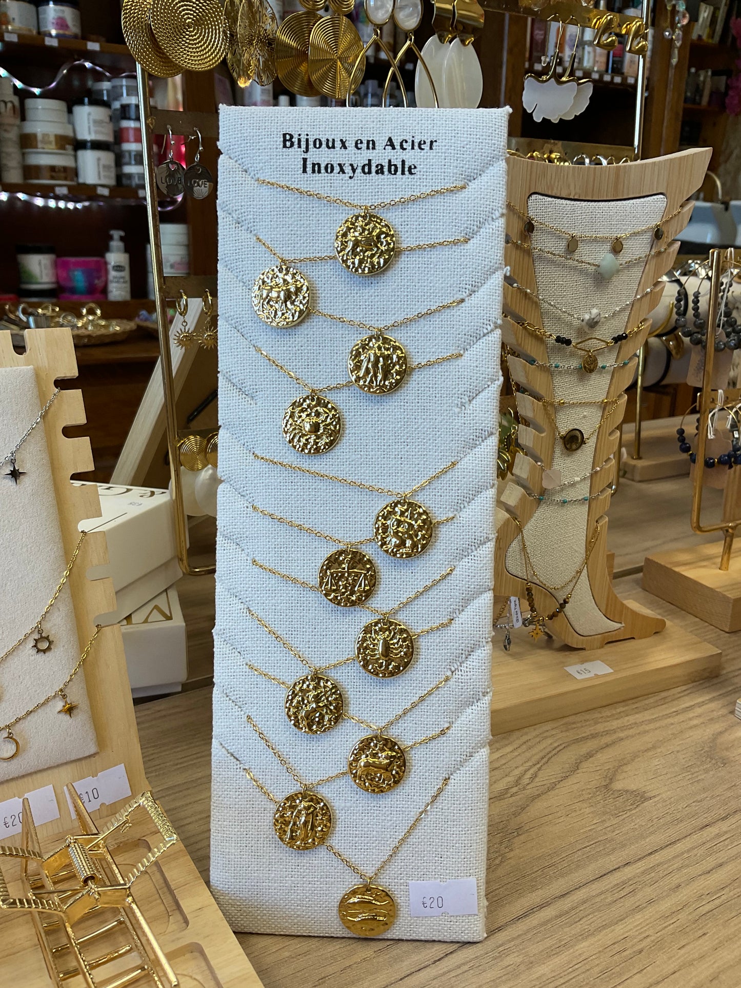 ✨ Collier Signe Astrologique en acier inoxydable doré – Réglable