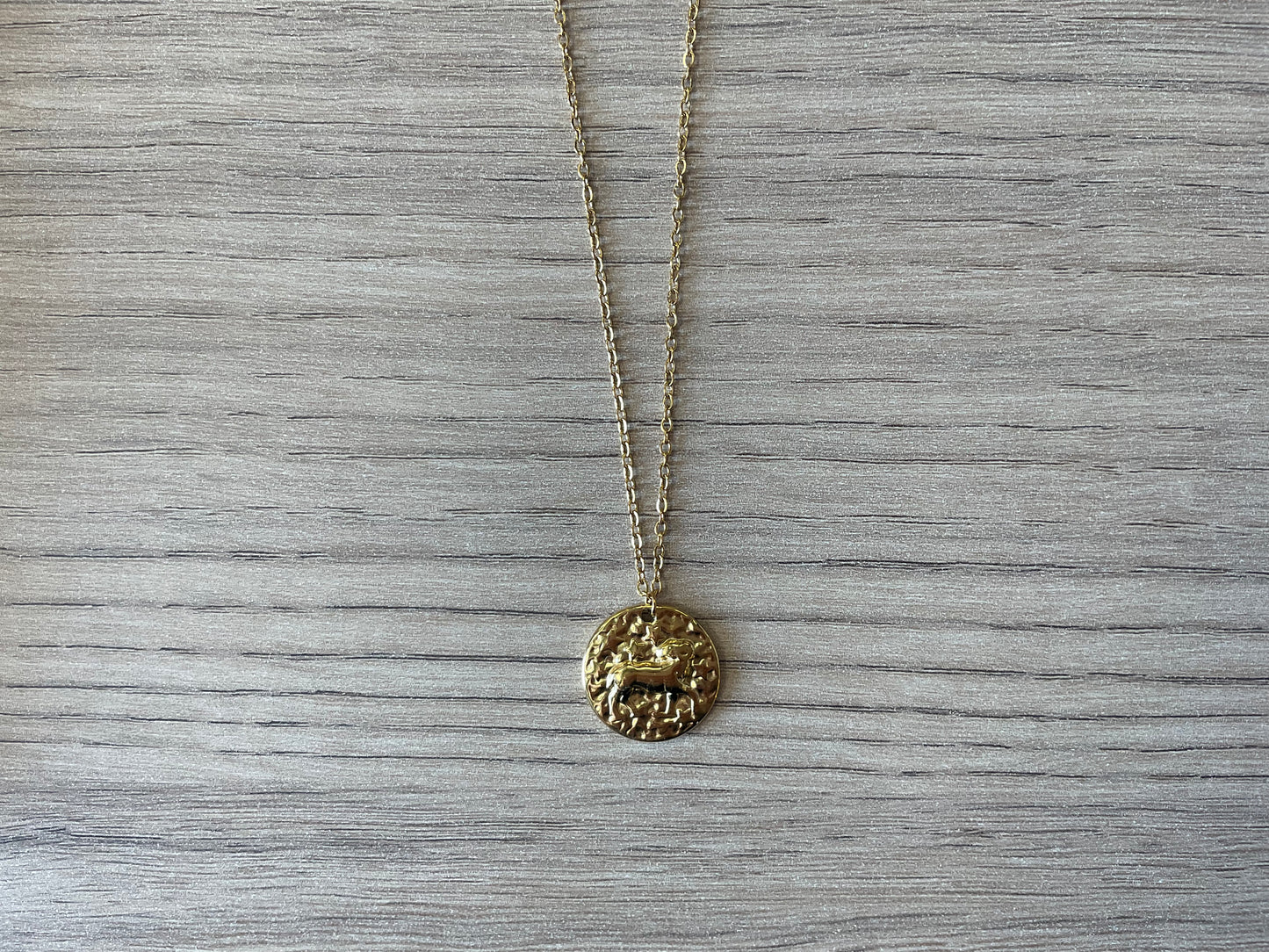 ✨ Collier Signe Astrologique en acier inoxydable doré – Réglable