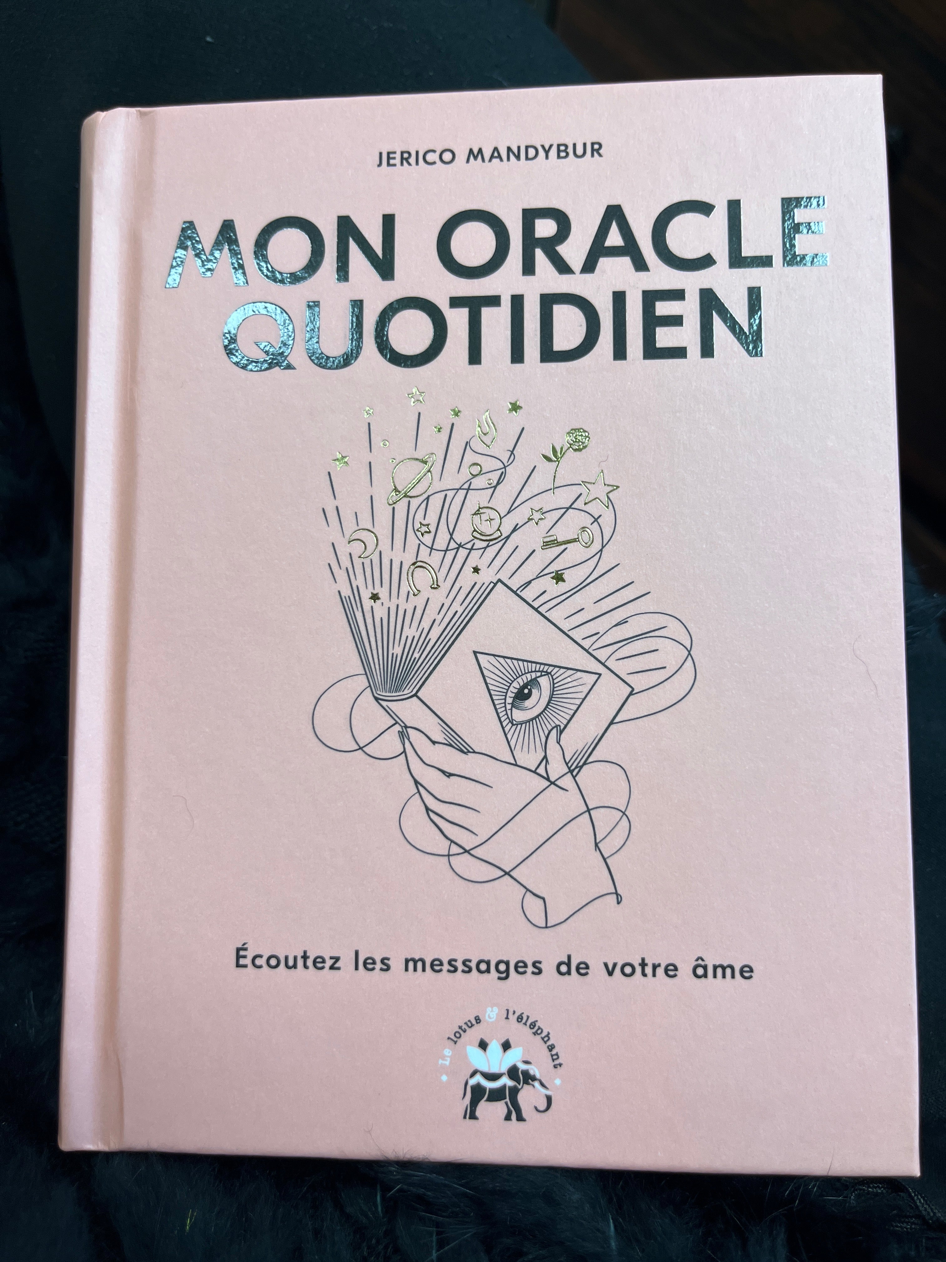 Mon Oracle Quotidien – Guide Intuitif & Spirituel