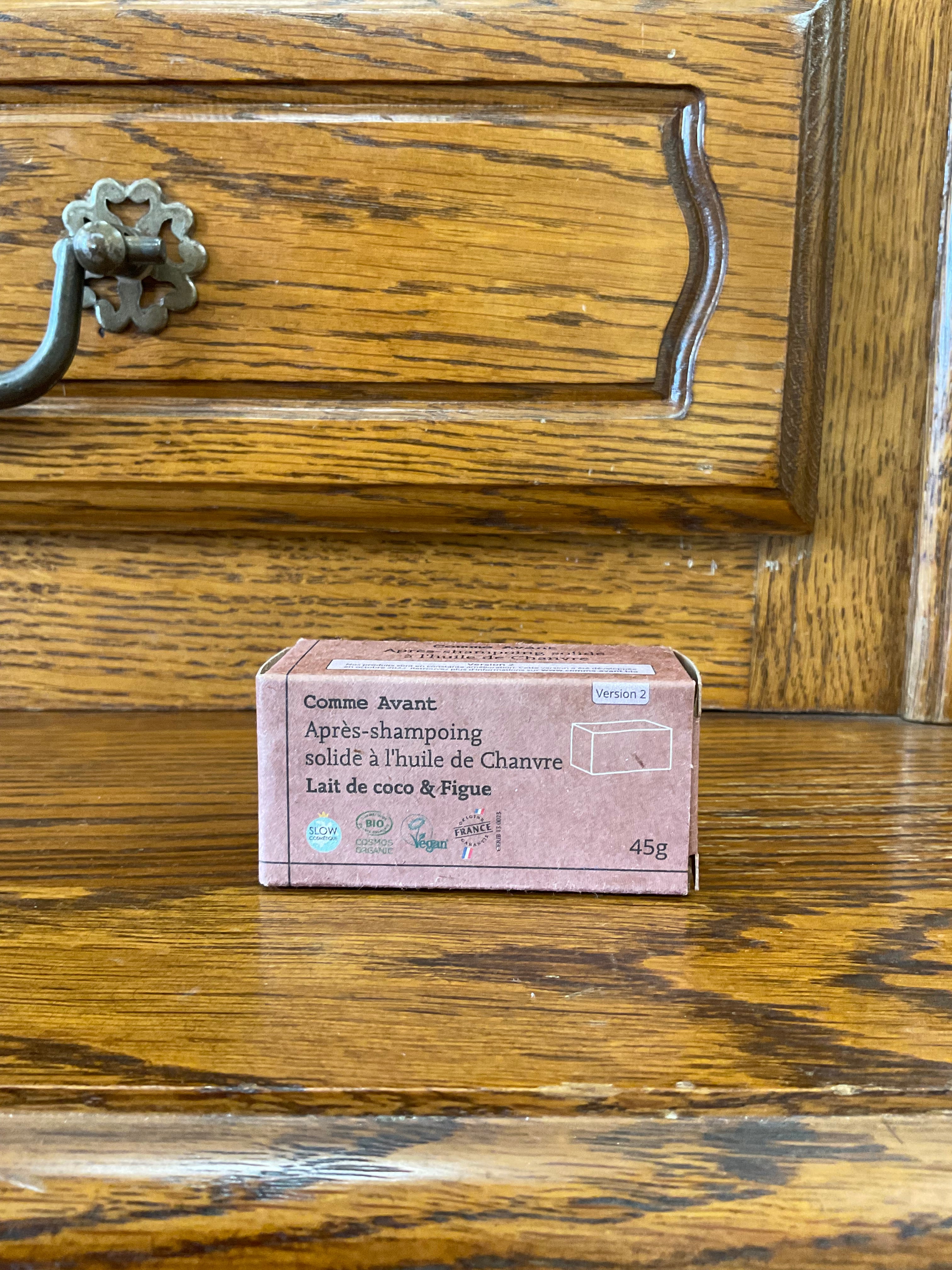 Après-shampoing solide à l’huile de chanvre – Lait de coco & Figue