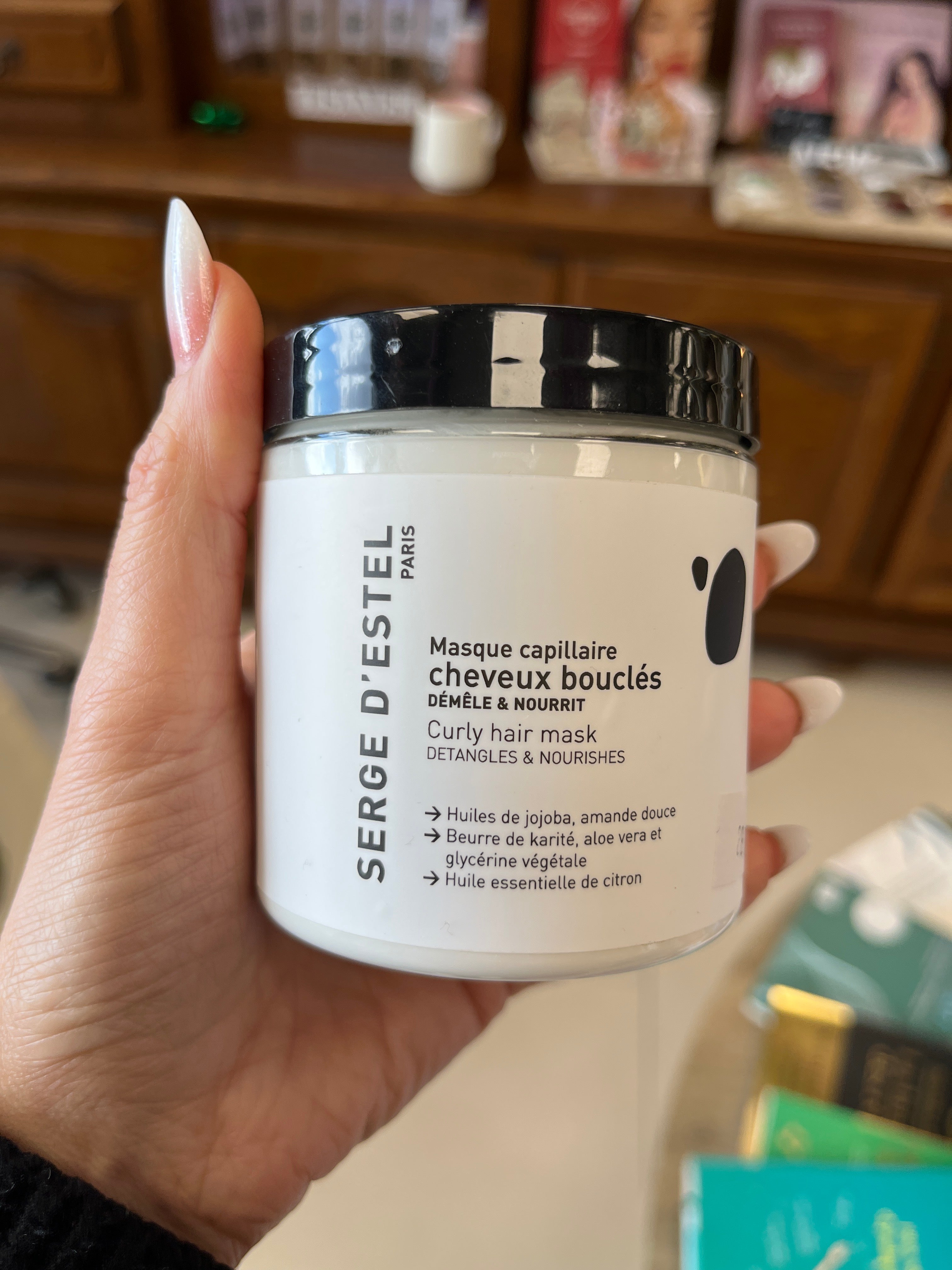 Masque capillaires, cheveux bouclés