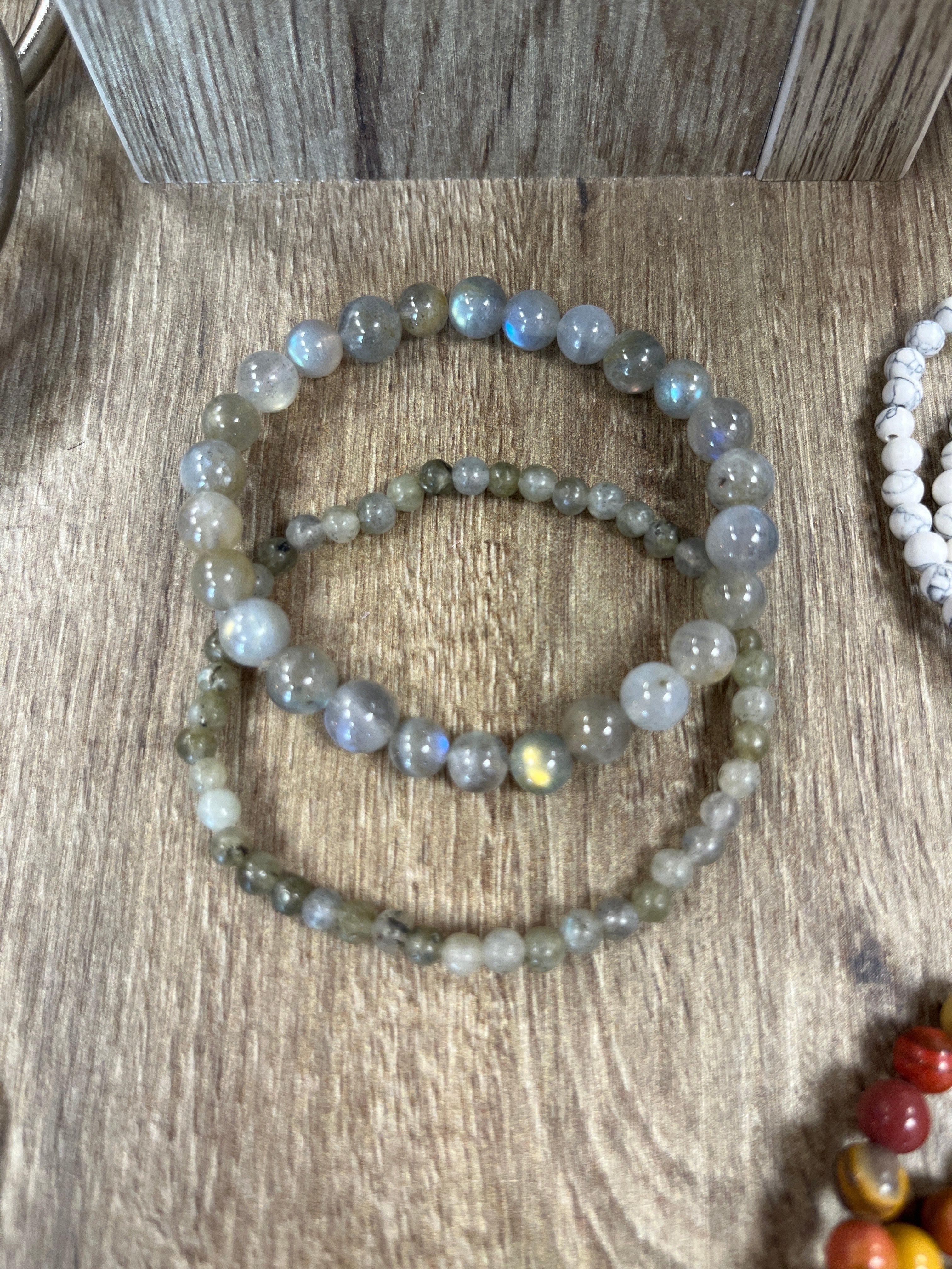 Bracelet en Pierres Naturelles – Lithothérapie & Protection Énergétique