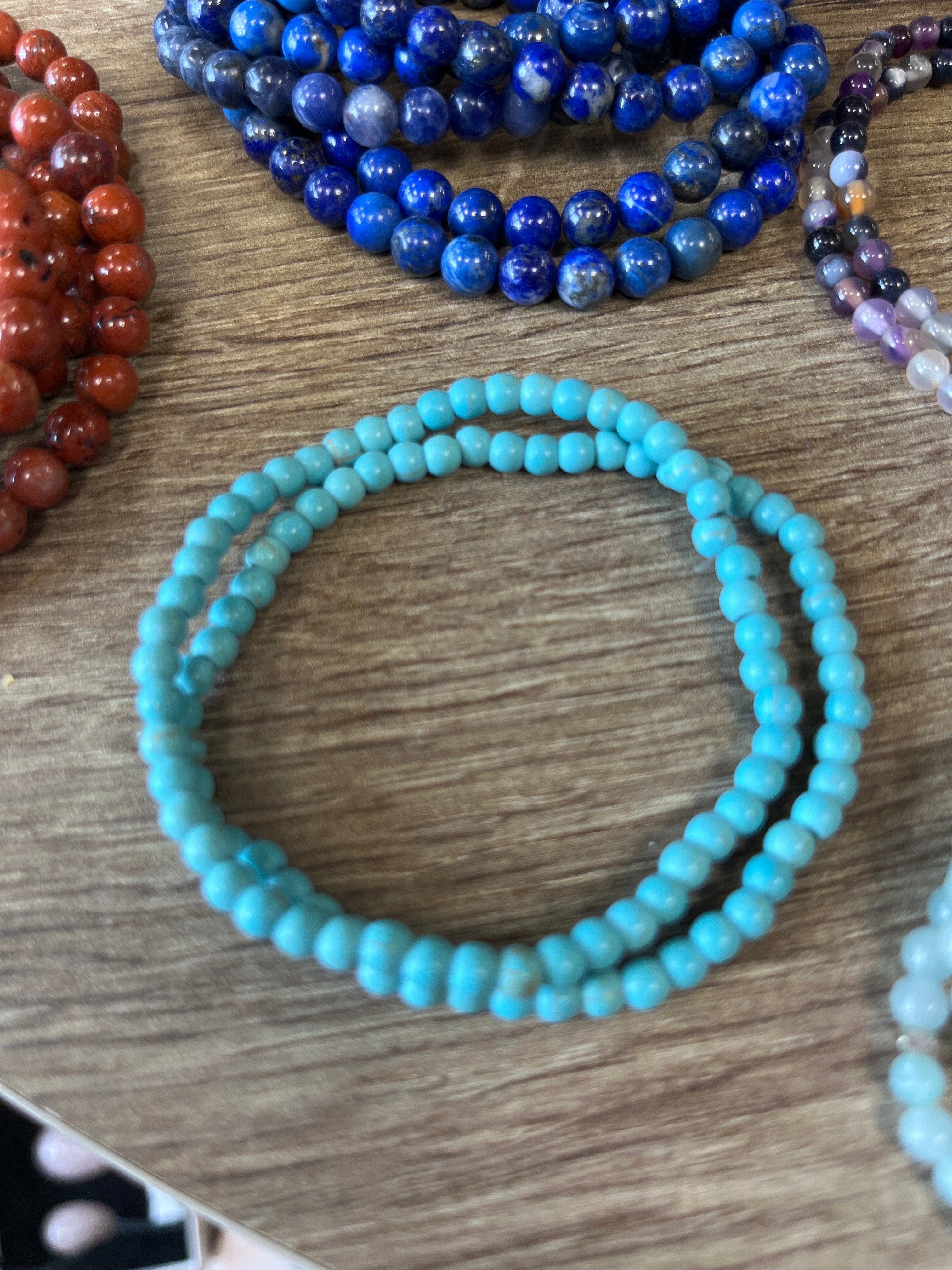 Bracelet en Pierres Naturelles – Lithothérapie & Protection Énergétique