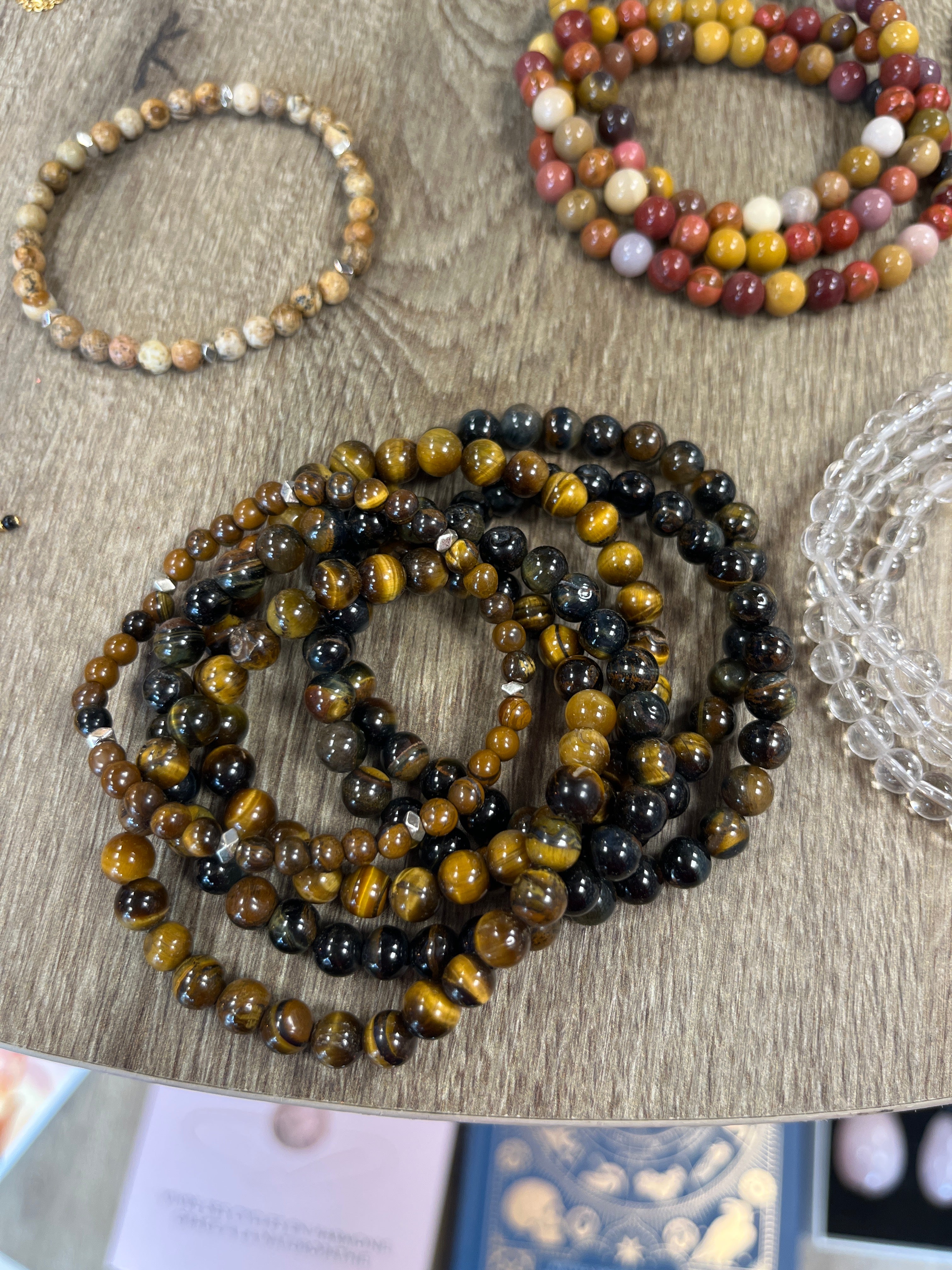 Bracelet en Pierres Naturelles – Lithothérapie & Protection Énergétique