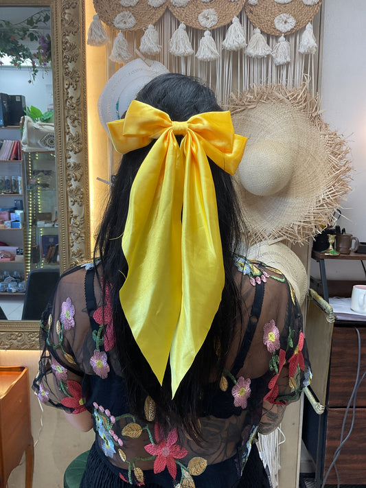 🎀 Nœud décoratif en tissu fluide