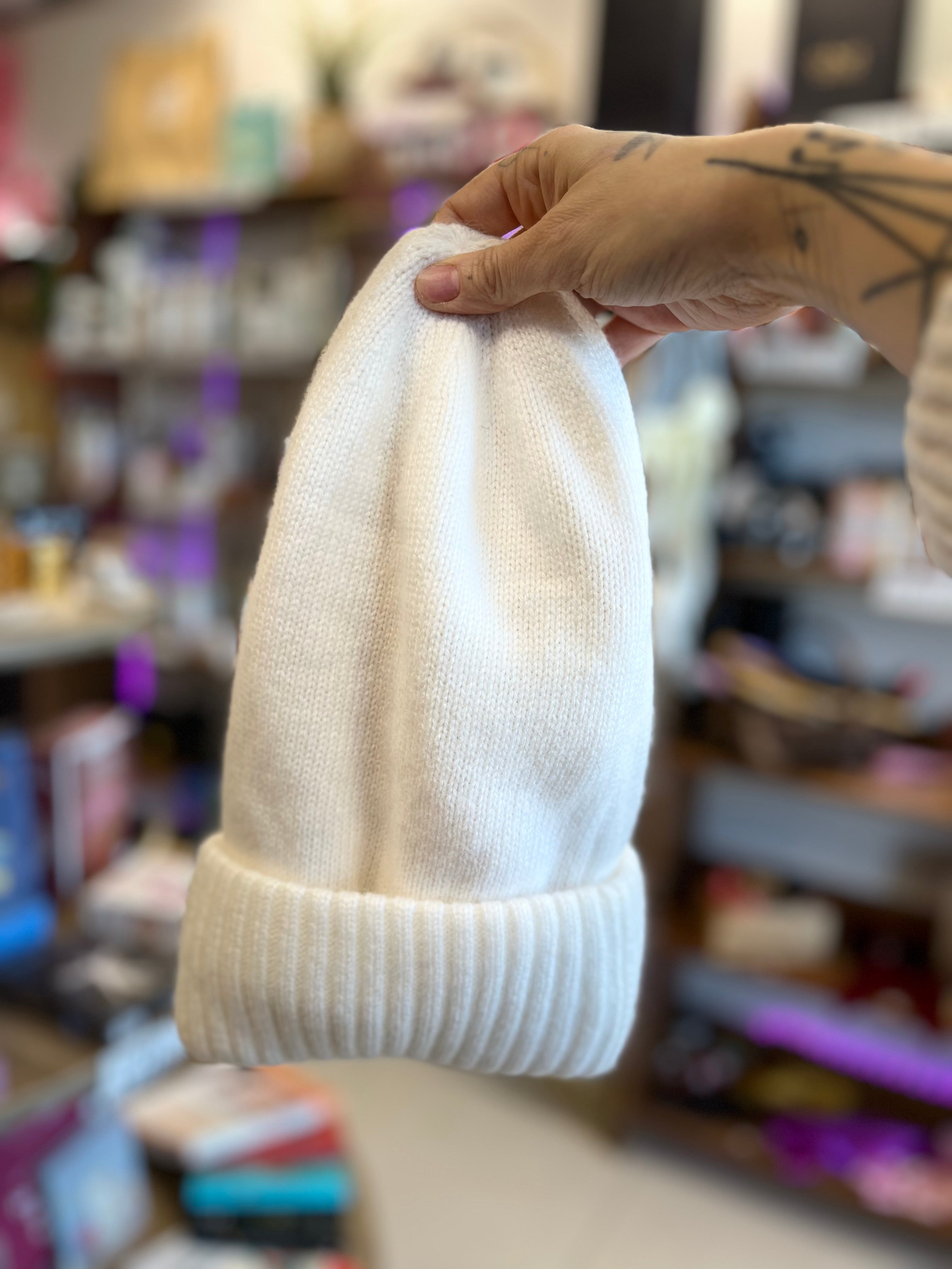 Bonnet doublé en satin - L’accessoire chic et protecteur pour vos cheveux